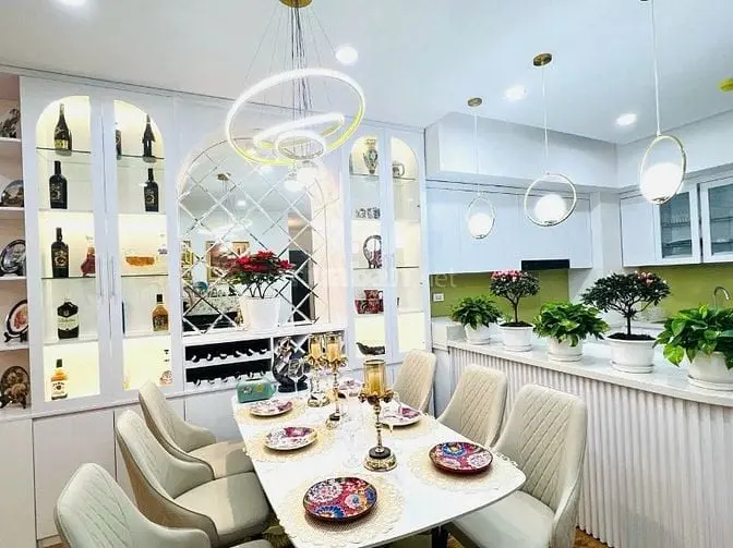 Hiếm! Căn Hộ 4Pn, 2Vs, Vị Trí Xịn Sò Tại Trung Tâm Hà Đông