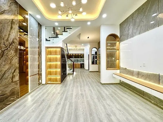 ⭐️Nhà 4 Lầu Dt:4,25X13M Cao Cấp Góc 3 Mặt Hẻm Xe Hơi Nguyễn Đình Chính
