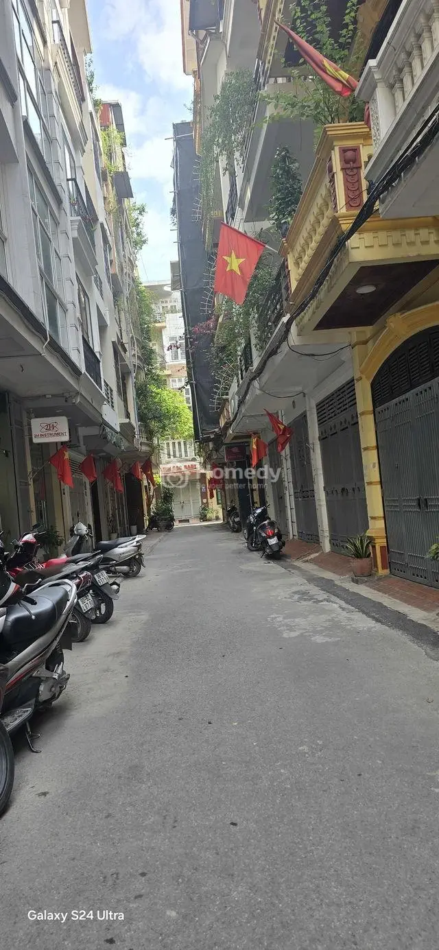Nhà Phố Phạm Tuấn Tài - Phân Lô Ô Tô Qua Nhà - Vỉa Hè - S=35M2 - Mặt Tiền =3.4M - 5 Tầng - Lh :