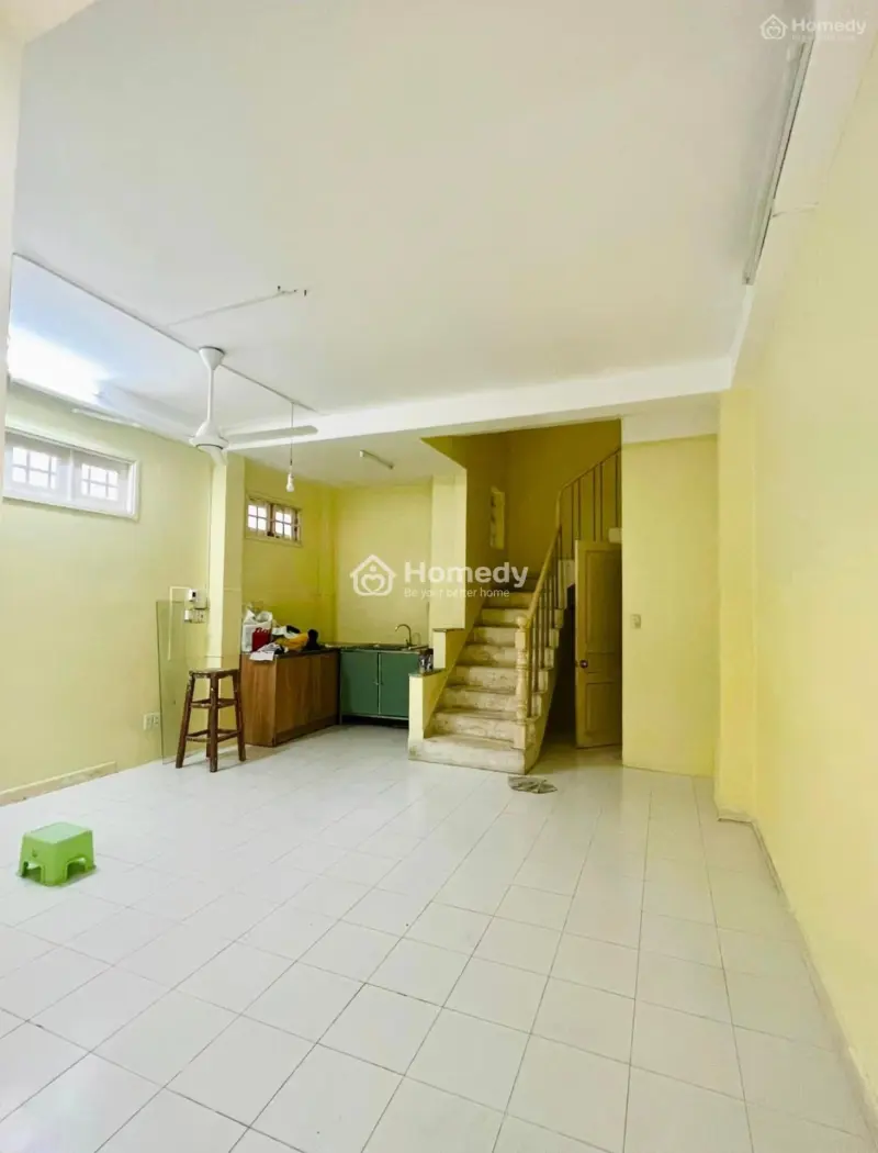 Hot, Bán Nhà Đoàn Thị Điểm - Hxhtận Cửa - Ngang 4.7M - 4 Tầng Btct Chỉ 7 Tỷ.