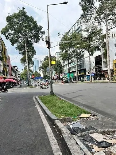 Mặt Tiền Kinh Doanh Sầm Uất Trần Hưng Đạo, Phường Phạm Ngũ Lão Quận 1