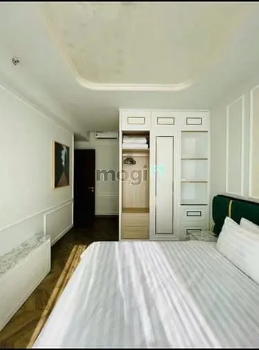 Bán Midtown M8 (The Peak), Giá Bán: 8.5 Tỷ, 2Pn, Đầy Đủ Nội Thất Đẹp.