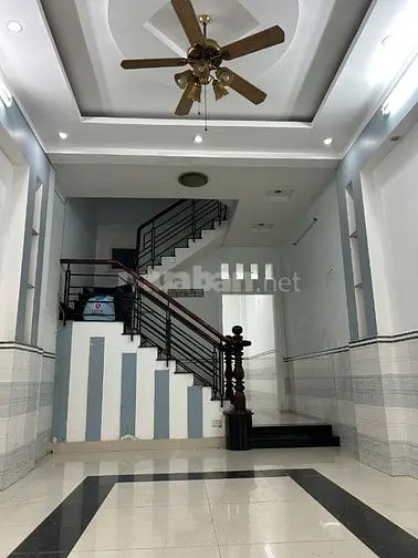 Cho Thuê Nhà Hẻm 5M Khuôn Việt , Tân Phú , 4 X 17 ,4 Tầng , 16 Triệu