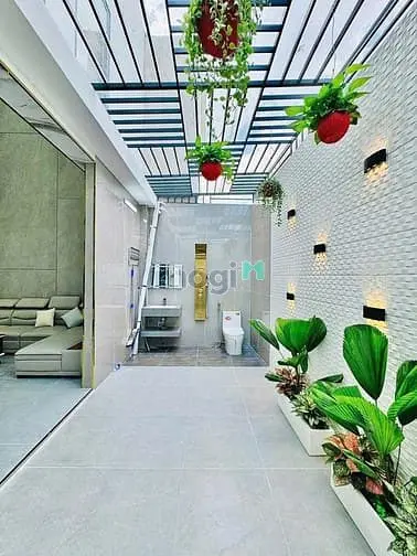 Cho Thuê Nahf Vip Khu Trung Tâm - Diện Tích Ngang 9X 24M