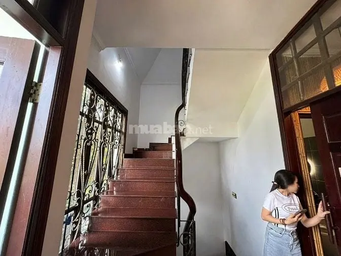 Bán Nhà Căn Góc Đường Mai Chí Thọ Kdc Cán Bcnv Quận 2 Cũ Gần Chợ 156M2
