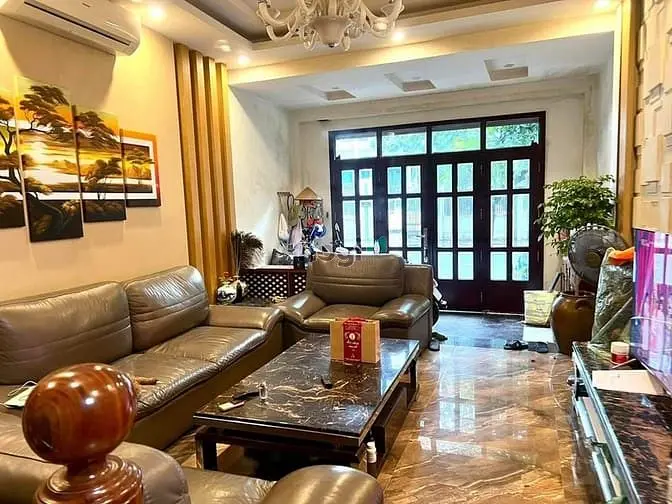 Bán Nhà Hào Nam Đống Đa 75M2X4T Đẹp Ngõ 10M Ô Tô Đỗ Thoải Mái