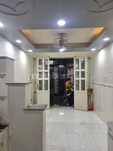 Cho Thuê Nhà Hẻm Bg Đường Bạch Vân, Q5 - Dt 3×8M