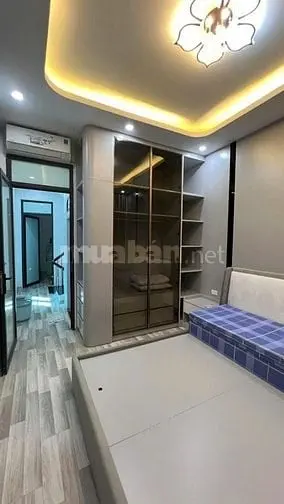 Nhà Minh Khai 42M Lô Góc Nở Hậu Giá 8** Tỷ.