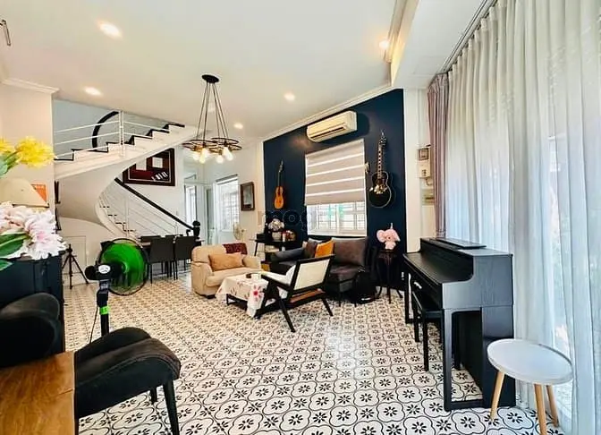 Bán Nhà Đẹp Góc 2 Mặt Tiền 131 Hoa Lan P2 Phú Nhuận (Phan Xích Long)