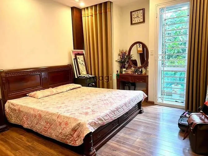 Bán Nhà Hào Nam Đống Đa 75M2X4T Đẹp Ngõ 10M Ô Tô Đỗ Thoải Mái