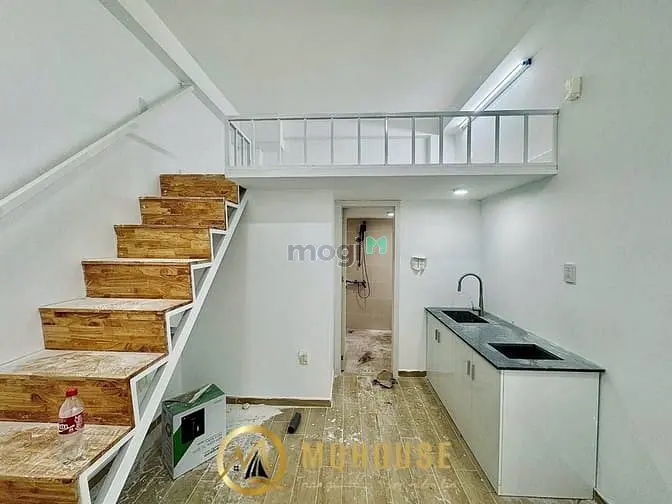 Duplex Thang Máy, Bancon Gần Chợ Tân Định, Trường Ueh, Isb Quận 1
