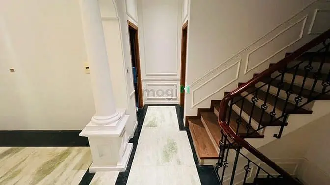 Cho Thuê Biệt Thự Đường Xe Tải - Đường 3/2 , Phường 14, Quận 10
