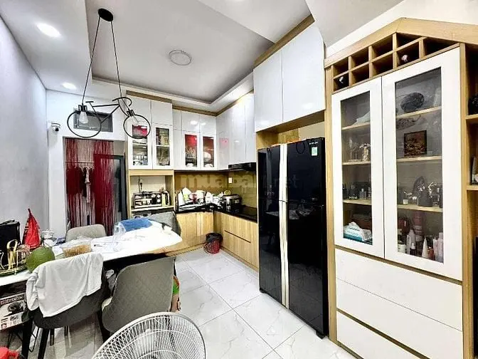 Chủ Gửi Nhà Nguyễn Tiểu La, Quận 10. Dt:47M2 Giá 2Tỷ850, Hẻm 5M Đẹp