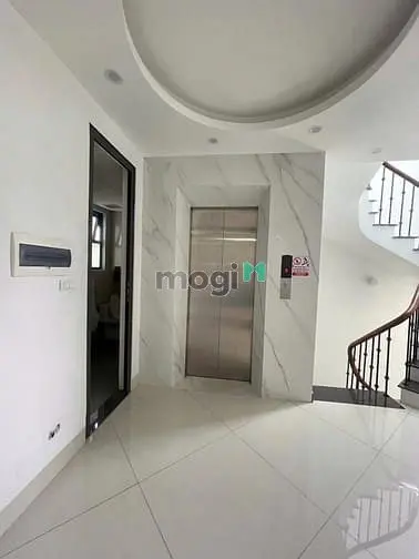 Toà Nhà Ốp Kính, 126A Cmt8, Q3, 6X20, 500M2 Sàn. Hầm, Thang Máy