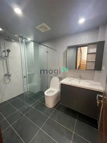 Bán Nhà Phố Phan Văn Trị, Đống Đa, 62M2, 5T, Ngõ Oto, 17,3 Tỷ