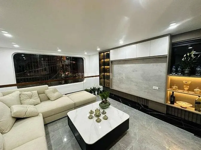 Nhà Đẹp Lô Góc, Thang Máy Minh Khai 30M, 7 Tầng, Mt 4M, Giá 9.8 Tỷ.