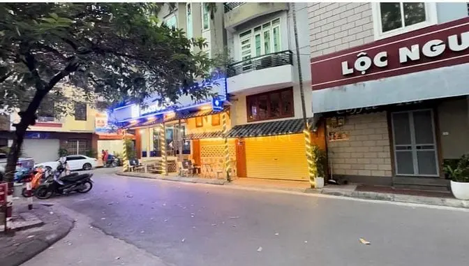 Cho Thuê Mặt Bằng Tầng 1 Kđt Yên Hòa( Đường Trần Kim Xuyến Tuyến Hai)