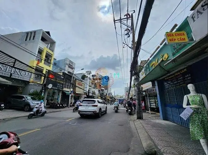 84 Tỷ! Bán Nhà Góc 2 Mt Lê Quang Định, Q.bt – 9X28M - 3 Tầng.