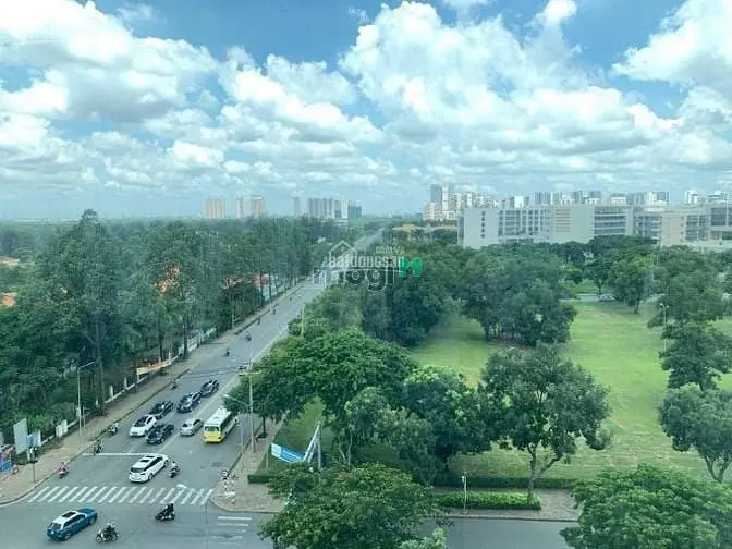 Cho Thuê Văn Phòng Golden King Pmh 45M2 Căn Góc, Rộng Thoáng Mát .