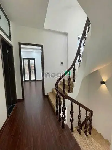 Bán Nhà Phố Phan Văn Trị, Đống Đa, 62M2, 5T, Ngõ Oto, 17,3 Tỷ