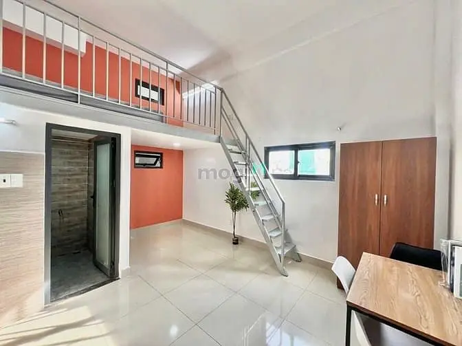 Trống Căn Duplex Cửa Sổ Lớn Gần Lotte, Đại Học Tdt, Rmit