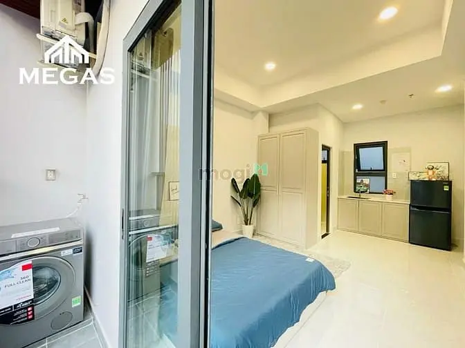 🔥Căn Hộ Cao Cấp - Full Nội Thất - Rộng 50M2 Ngay Công Viên Làng Hoa