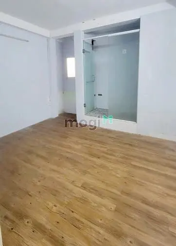 Chính Chủ Cho Thuê: 122/8 Lạc Long Quân P3 Q11