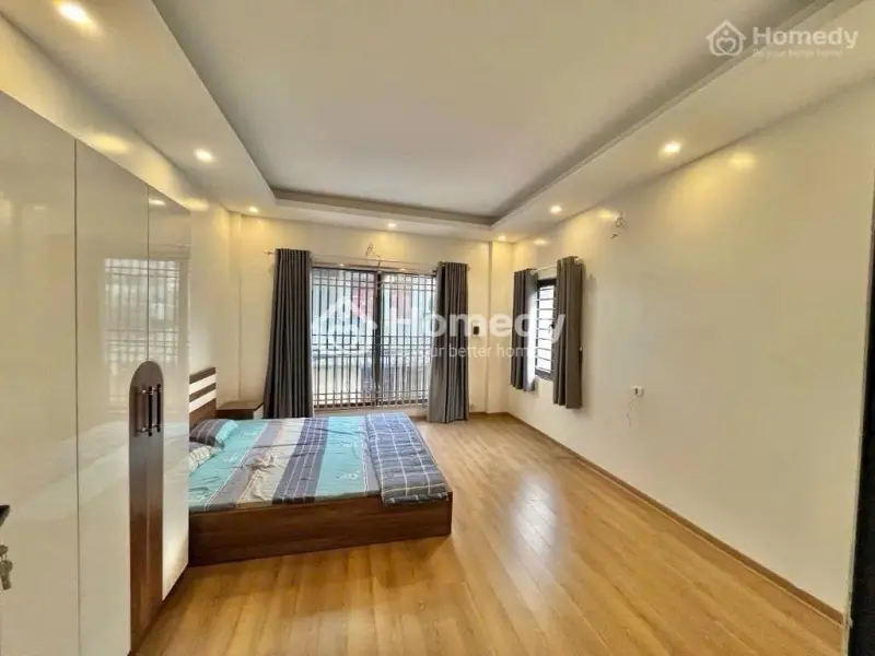 Chính Chủ Cần Bán Bồ Đề 5 Tầng 30M² Nhà Cách Ô Tô 20M Xung Quanh Kinh Doanh Nhộn Nhịp Ngày Đêm