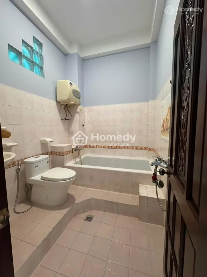 Bán Nhà Mt Nguyễn Chí Thanh-Đỗ Ngọc Thạnh, 5 Tầng, Vuông Vức, Nhà Mới Ở Liền,Giá Tốt