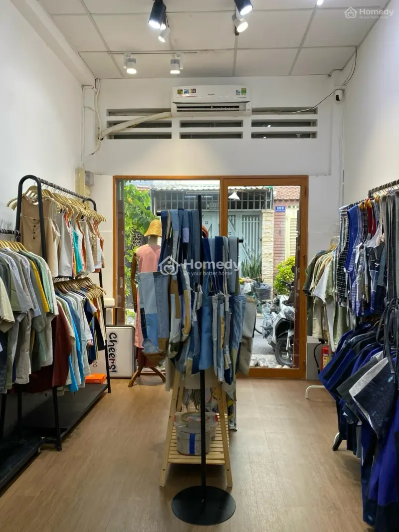 Chính Chủ Cho Thuê Nhà Nguyên Căn, Hẻm Xe Hơi Thẳng Rộng, Cách Mặt Tiền Đường Huỳnh Văn Bánh 20M