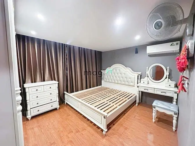 🌟Chỉ 4,5 Tỷ Căn Hộ A6 Giảng Võ_Ba Đình_T2_View Hồ_70M2_2Pn Full Nt🌟