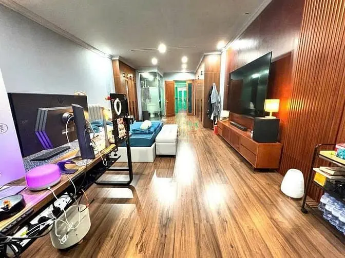 Bán Nhà Hoàng Cầu Đống Đa 130M2X4T Đẹp, Mặt Tiền 8M Ngõ Ô Tô Tránh