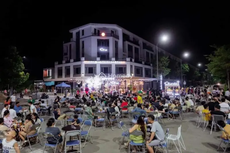 Bán Nhà Shophouse 5 Tầng Tại Kđt Phú Mỹ- Quảng Ngãi, Dt 493M2, Sẵn Sổ. Lh: 0945 676 ***