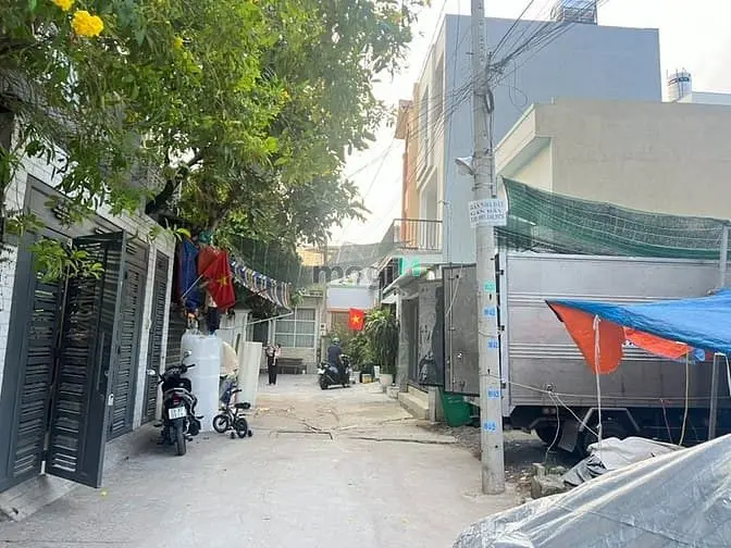 Nhà Đẹp Hẻm Xe Tải Tránh Sát Ngã 3 Tô Ngọc Vân-Linh Đông 5,5X20; 8 Tỷ.