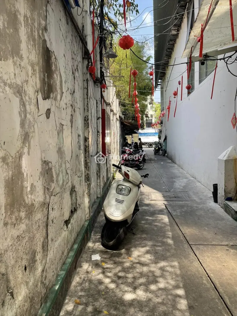 Nhà Mới 100% Hẻm Ba Gác, Nguyễn Trãi, Quận 1, Full Nôi Thất