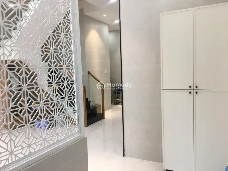 🔵 Nhà Nguyễn Văn Đậu Q.bt. (5.8X9.3) 4Lầu, 5Pn, Thang Máy, Cách Mt 20M