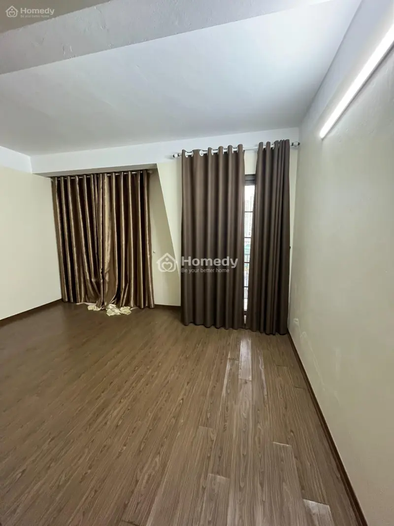 Cho Thuê Nhà Liền Kề Nguyễn Xiển, 86M2 X 5 Tầng , Nhà Rộng Thoáng, Sẵn Đồ Cơ Bản