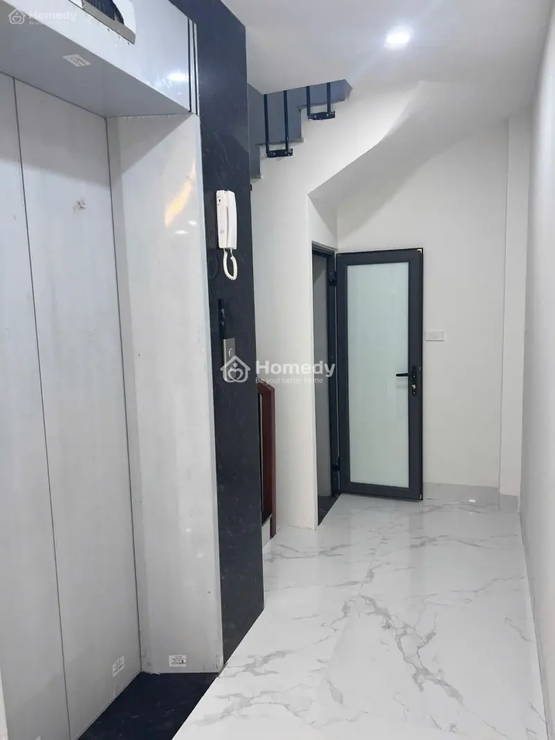 Chính Chủ Bán Gấp Nhà 6 Tầng 38M2 Có Thang Máy, Ngõ Oto, Gần Aeon Mall Long Biên