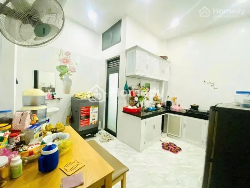 Cần Vốn Kinh Doanh Bán Nhà 59M2 Cách Mạng Tháng Tám,Q10 Chỉ 1 Tỷ180Tr, Sổ Hồng Riêng