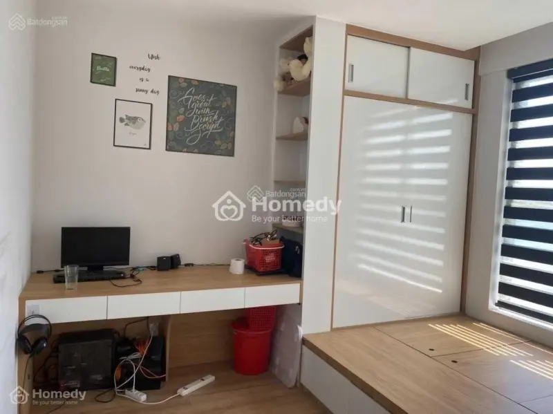 Con Đi Xklđ. Cần Bán Bcons Miền Đông : 2Pn/2Wc/53M2. Ai Quan Tâm !