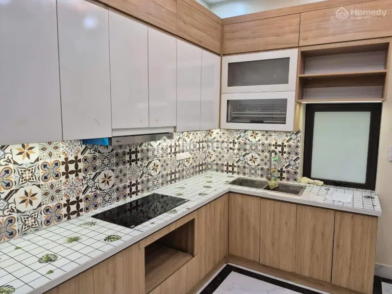 Bán Gấp Nhà Mặt Ngõ Hào Nam - 4 Tầng Kiên Cố Vị Trí Đắc Địa - 7,X Tỷ
