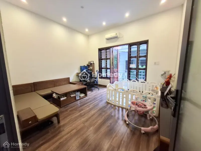 Bán Nhà Phân Lô Vỉa Hè, Ôtô, Kinh Doanh - Trần Quốc Hoàn - Dt: 60M2 X Mt 5M - 2 Thoáng - 21,3 Tỷ