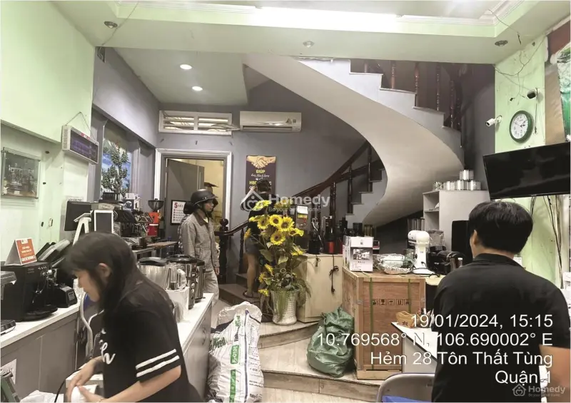 Nhà Ở 82,5M2, 1 Trệt 2 Lầu + Sân Thượng - Hẻm 150 Nguyễn Trãi Q1