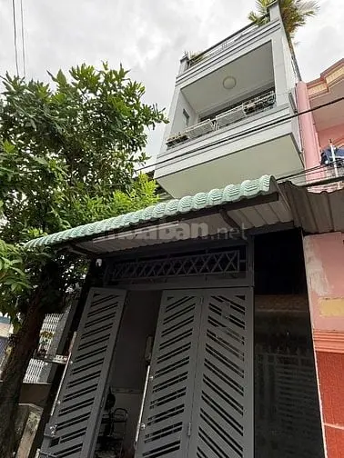 Nhà Hẻm Xe Hơi, H424 Nguyễn Duy , P10, Q8. Dt 3Mx15M,1Trệt, 2 Lầu, St.