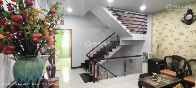 Bán Nhà Linh Chiểu Thủ Đức, 4 Tầng 4Pn Rộng, Xe Hơi Ngủ Trong Nhà, 98M2, Ở Ngay, Nhiều Trường Đh