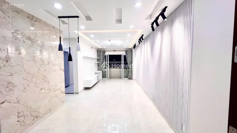 Bán Căn Hộ Tuyệt Đẹp Siêu Hiếm Chung Cư Babylon Âu Cơ 2Pn 2Wc 75M2 Có Sổ Hồng