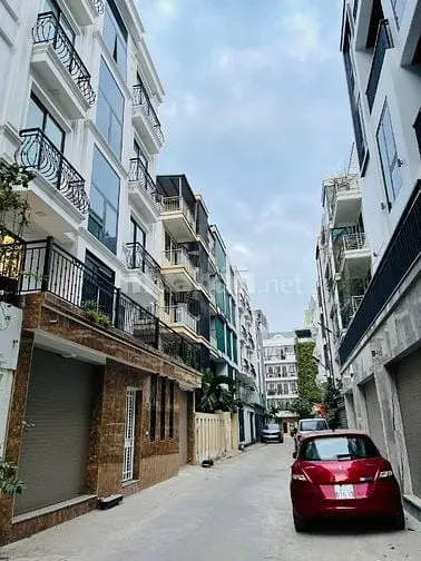 Cho Thuê Nhà 5 Tầng Có Thang Máy – Phố Thanh Bình, Hà Đông