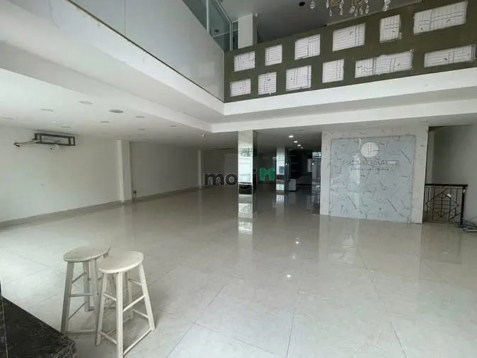Tòa Nhà Cao Tầng Khu Làng Đại Học Pk Đường 12 M, 10*25 Giá 30 Tỷ.