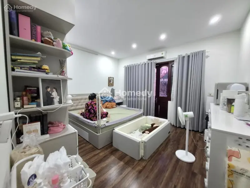 Bán Nhà Phân Lô Vỉa Hè, Ôtô, Kinh Doanh - Trần Quốc Hoàn - Dt: 60M2 X Mt 5M - 2 Thoáng - 21,3 Tỷ