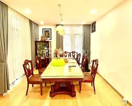 Biệt Thự Hoàng Cầu, Đống Đa 100M2 X 5 Tầng Thang Máy, Ô Tô Tránh, Mt 12M, Giá 49 Tỷ